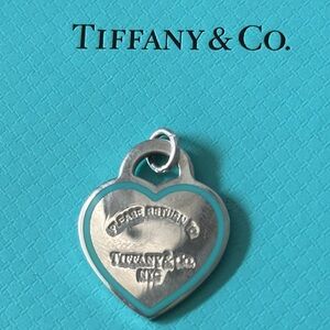 Tiffany & Co. Enamel Heart Pendant (Giftable)